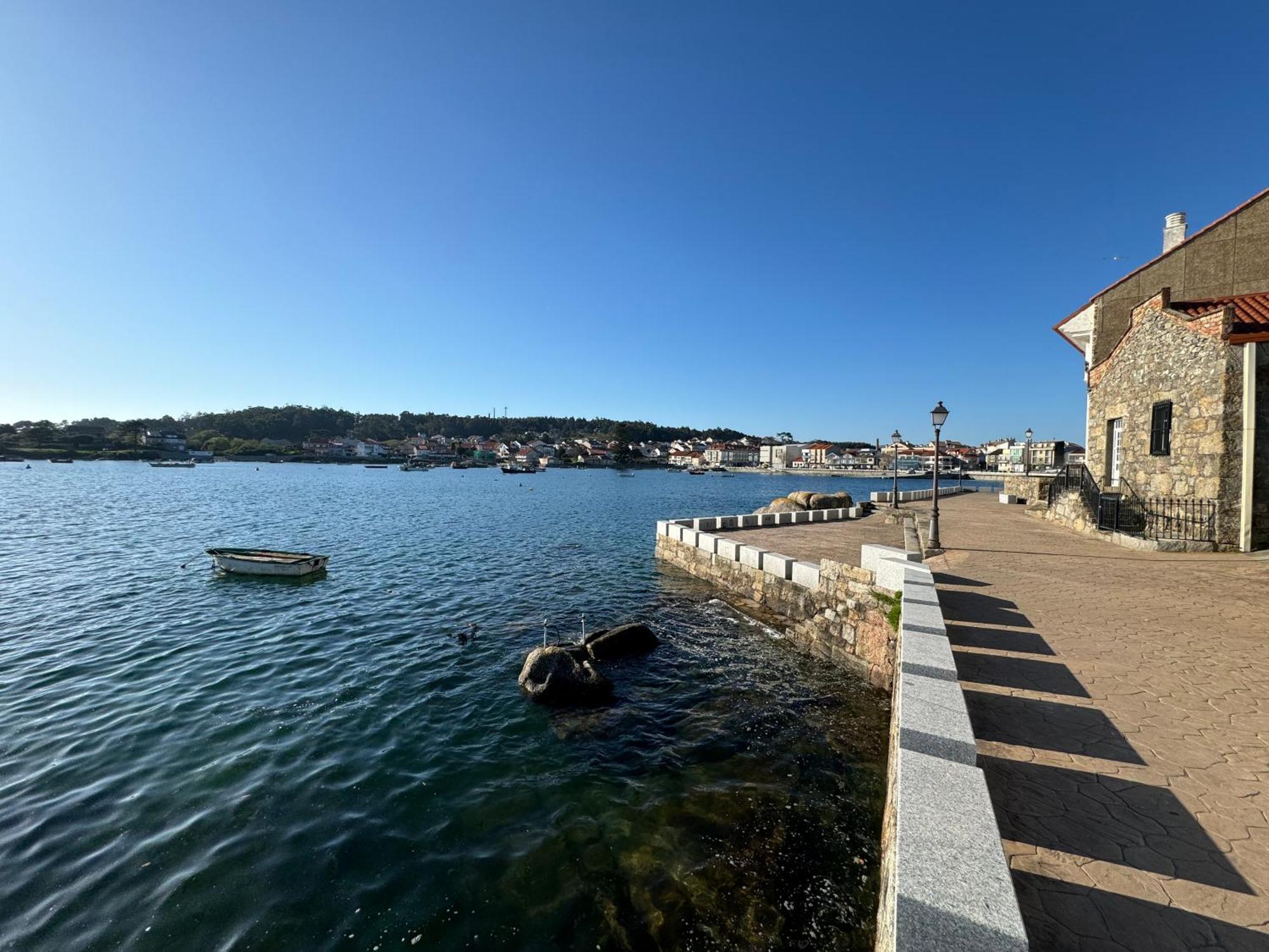 Apartamento Paseo Maritimo-A Illa De Arousa ภายนอก รูปภาพ